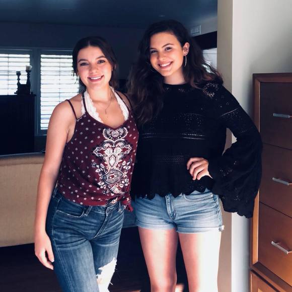 Meet your Posher, Taylor - Picture 1 of 1